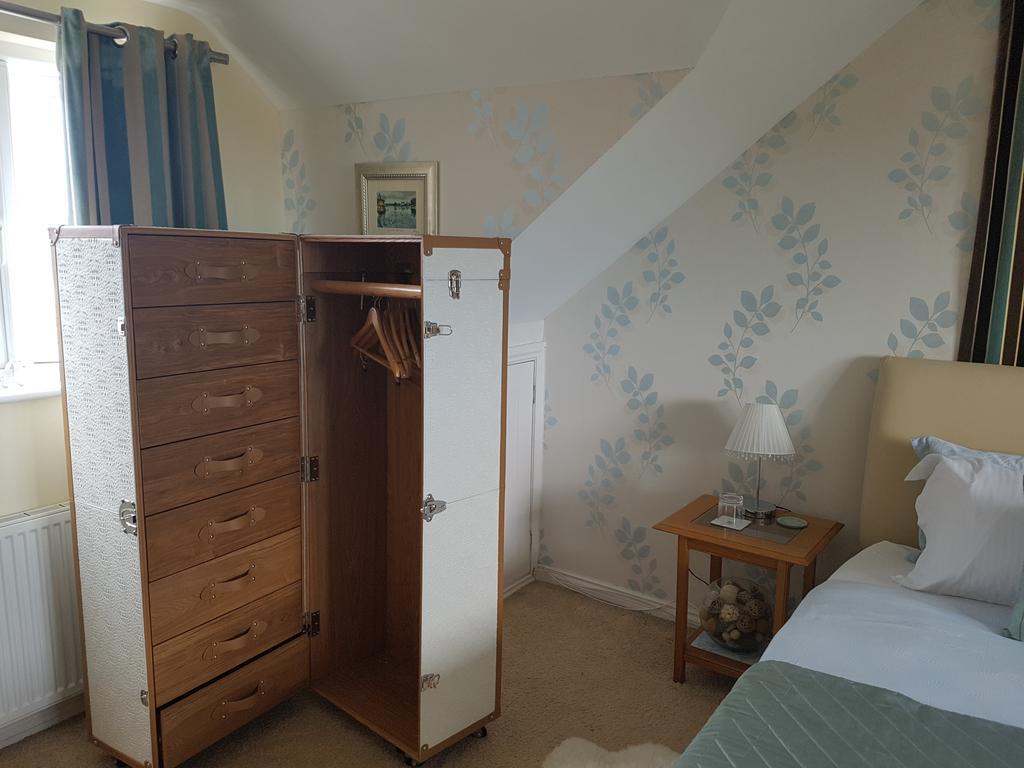 The Bosham B&B Bagian luar foto