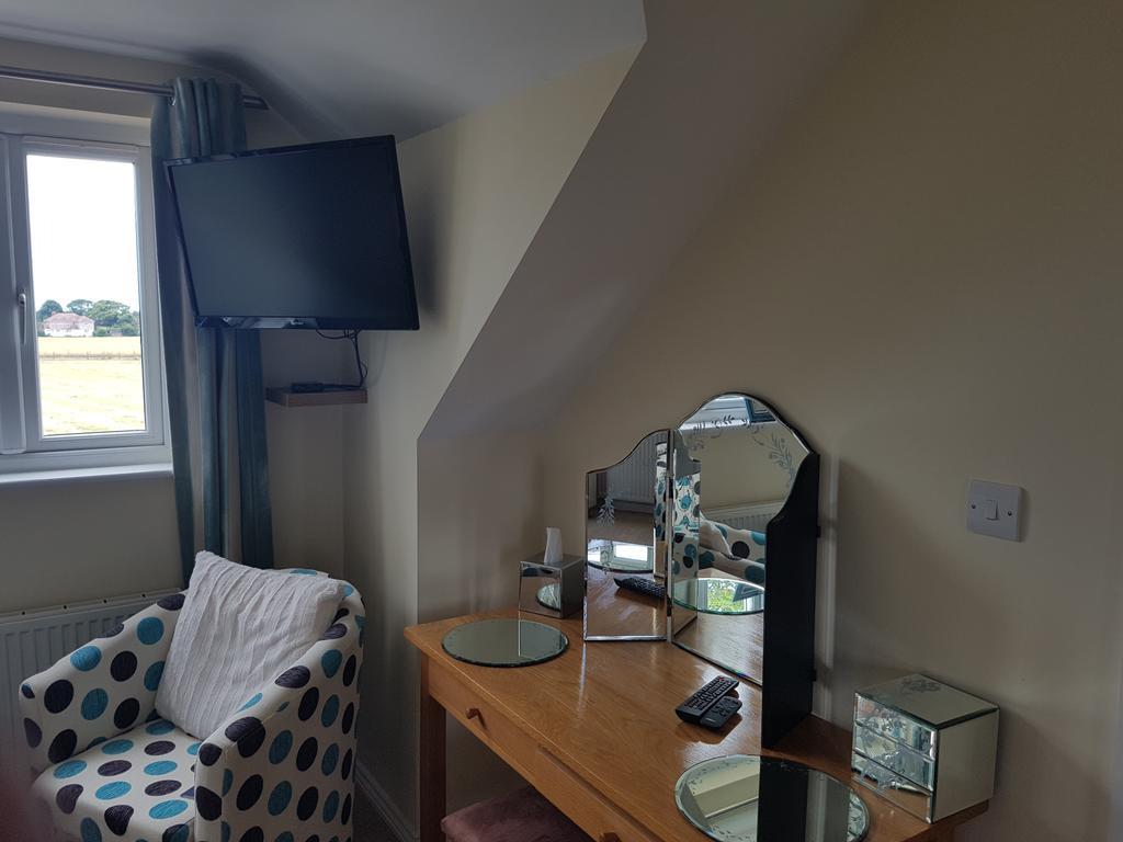 The Bosham B&B Bagian luar foto