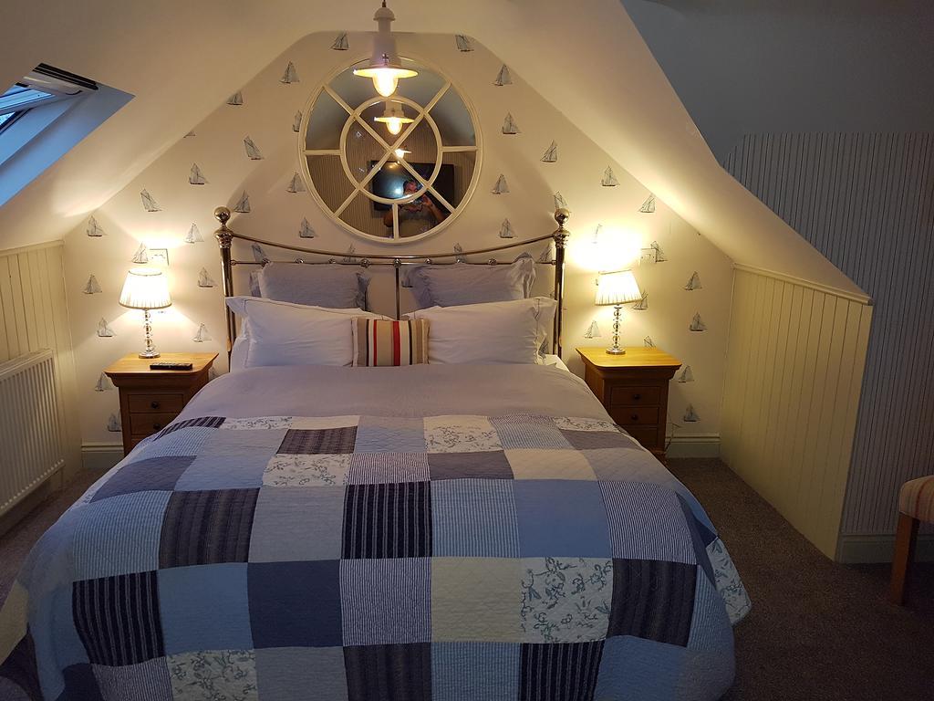 The Bosham B&B Bagian luar foto