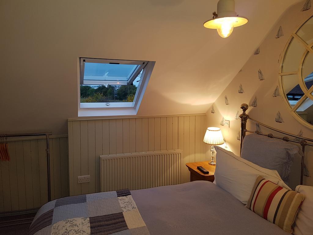 The Bosham B&B Bagian luar foto