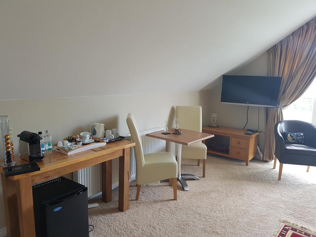The Bosham B&B Bagian luar foto