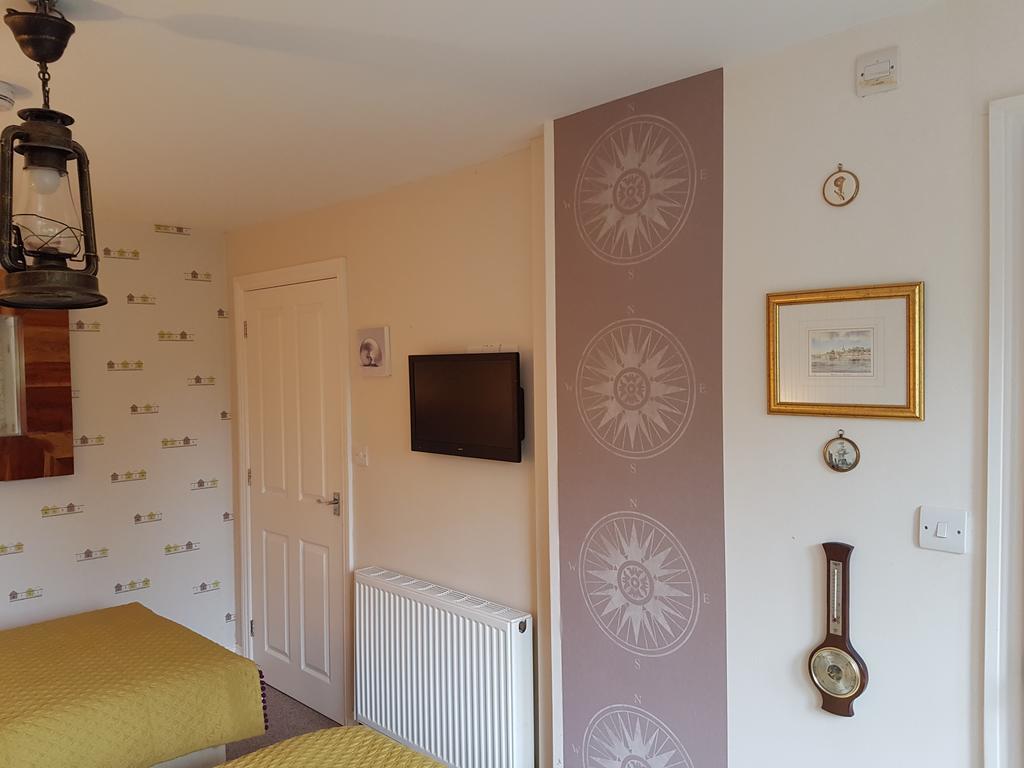 The Bosham B&B Bagian luar foto