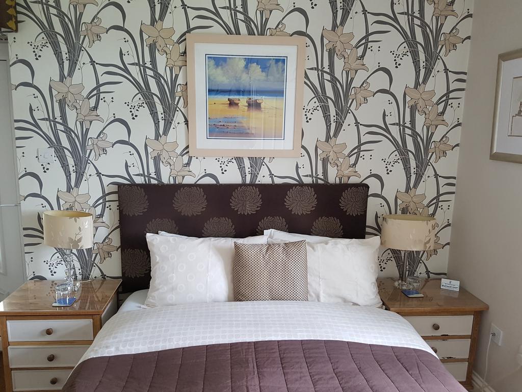 The Bosham B&B Bagian luar foto